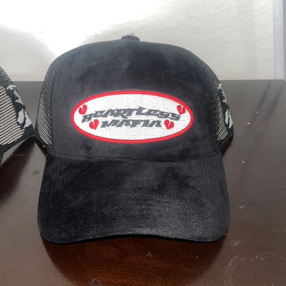 new “heartless mafia” suede snap back hat